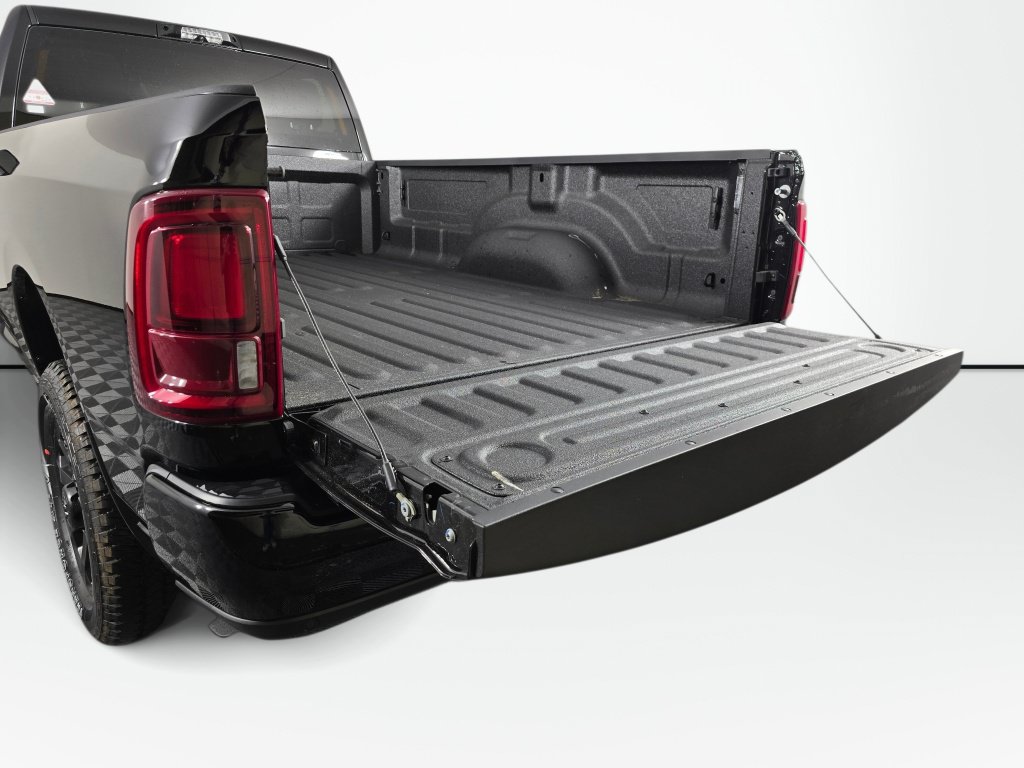 New 2026 RAM 3500 Big Horn AWD/4WD image 14