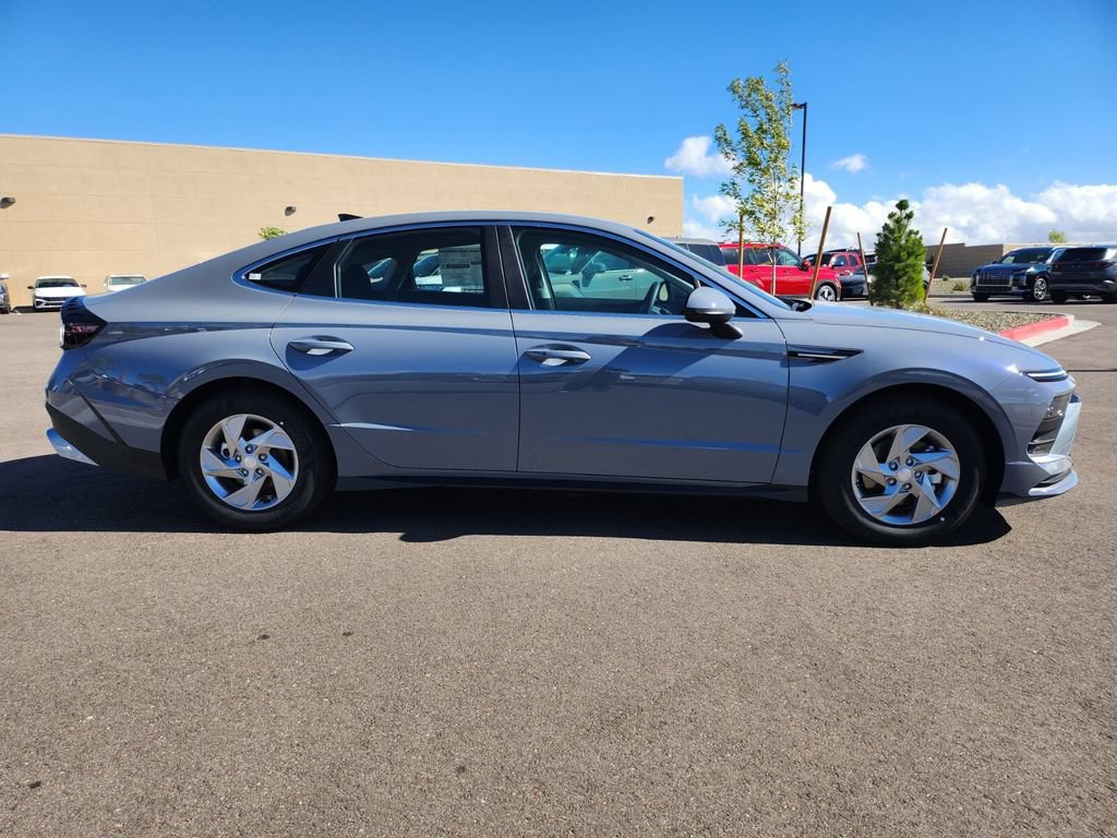 New 2026 Hyundai Sonata SE FWD image 4