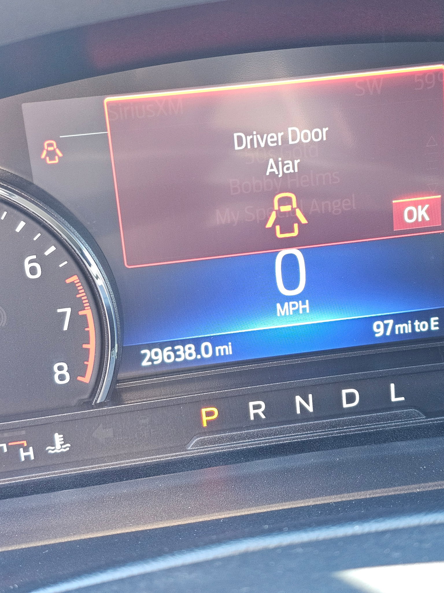 Used 2022 Ford Explorer XLT w/ Equipment Group 202A image 7