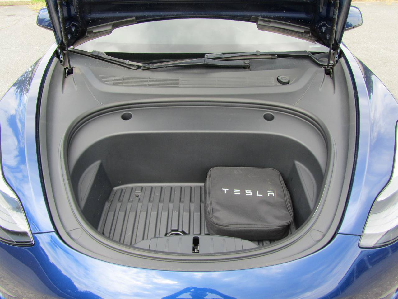 Used 2022 Tesla Model 3 Performance AWD/4WD image 25