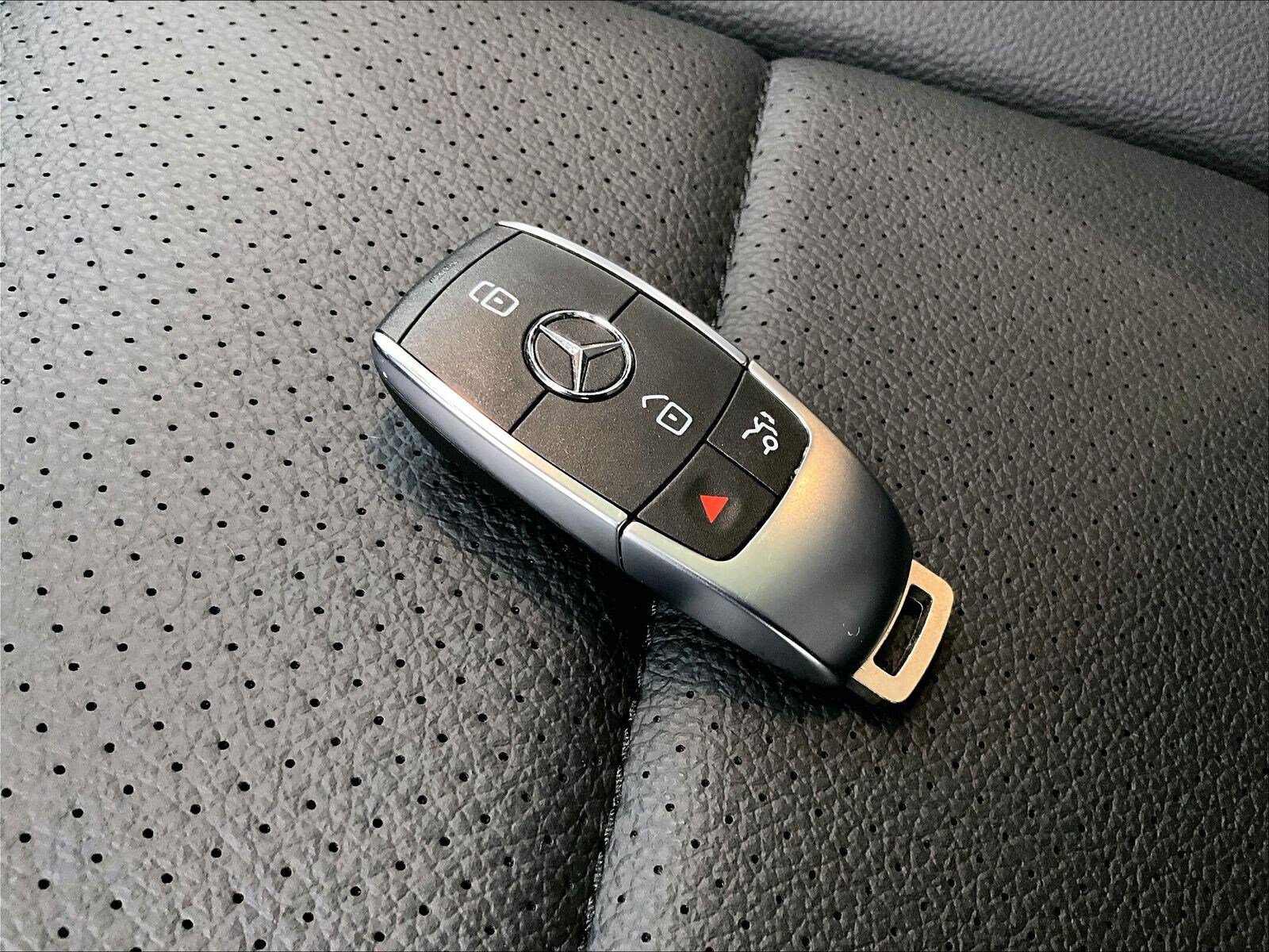 Used 2026 Mercedes-Benz GLE 450 4MATIC image 12