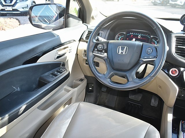 Used 2020 Honda Pilot Touring image 28