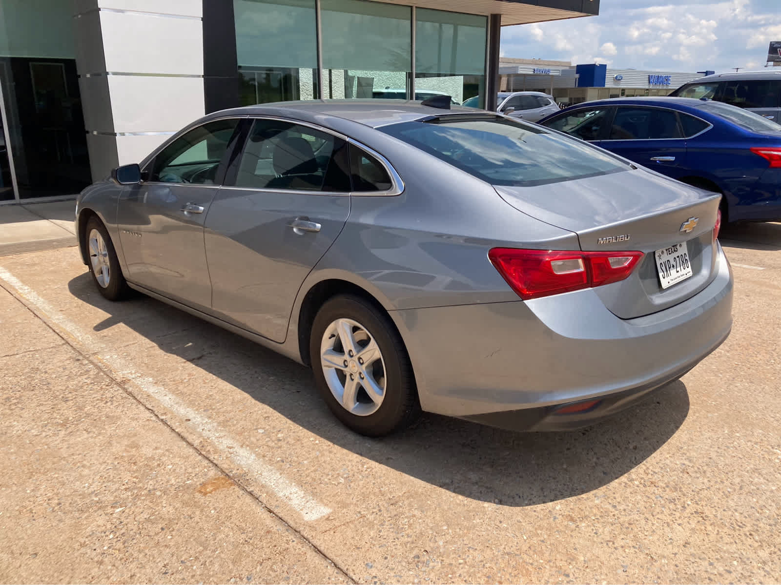 Used 2023 Chevrolet Malibu LS FWD image 5