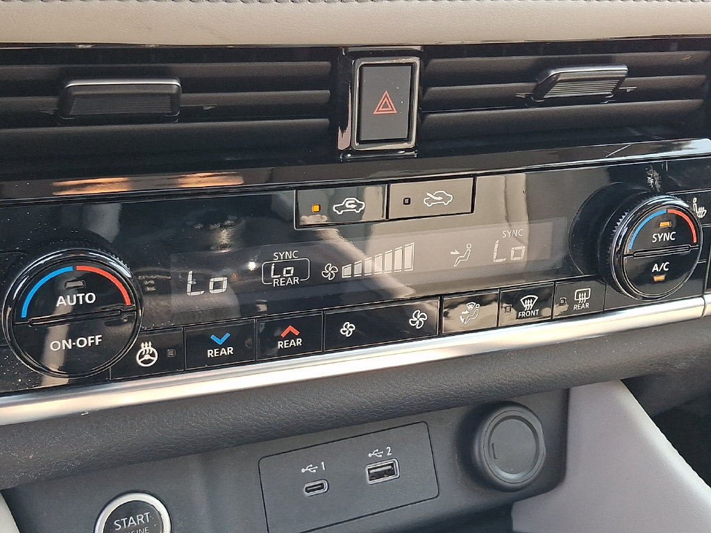 Used 2022 Nissan Rogue SL w/ SL Premium Package AWD/4WD image 16