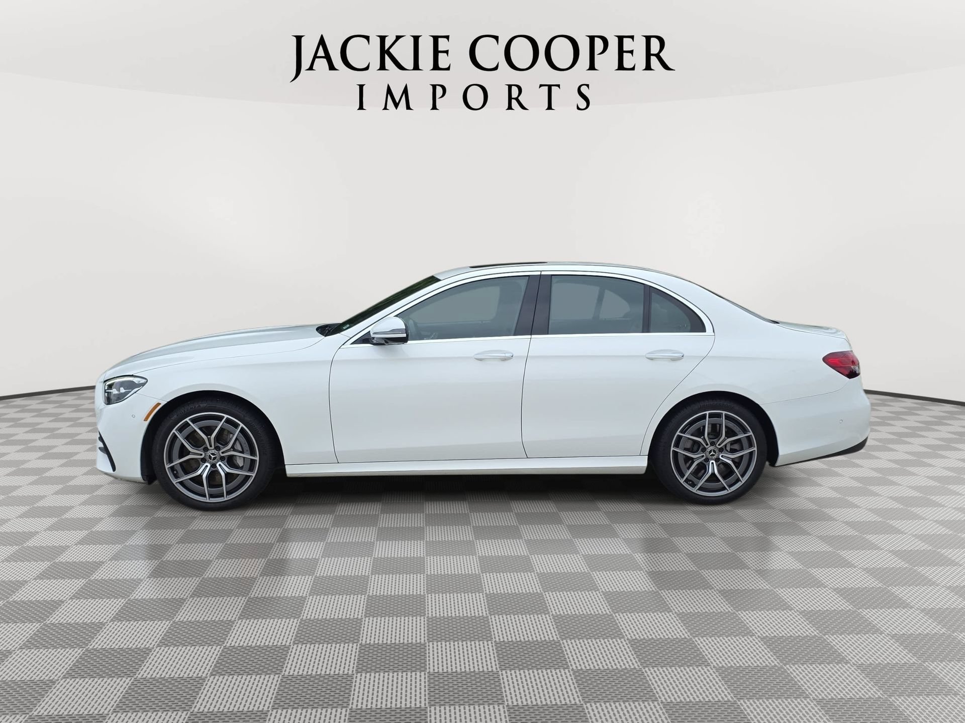 Used 2021 Mercedes-Benz E 450 4MATIC Sedan image 8