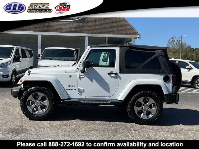 Used 2017 Jeep Wrangler Sahara w/ Connectivity Group AWD/4WD image 4