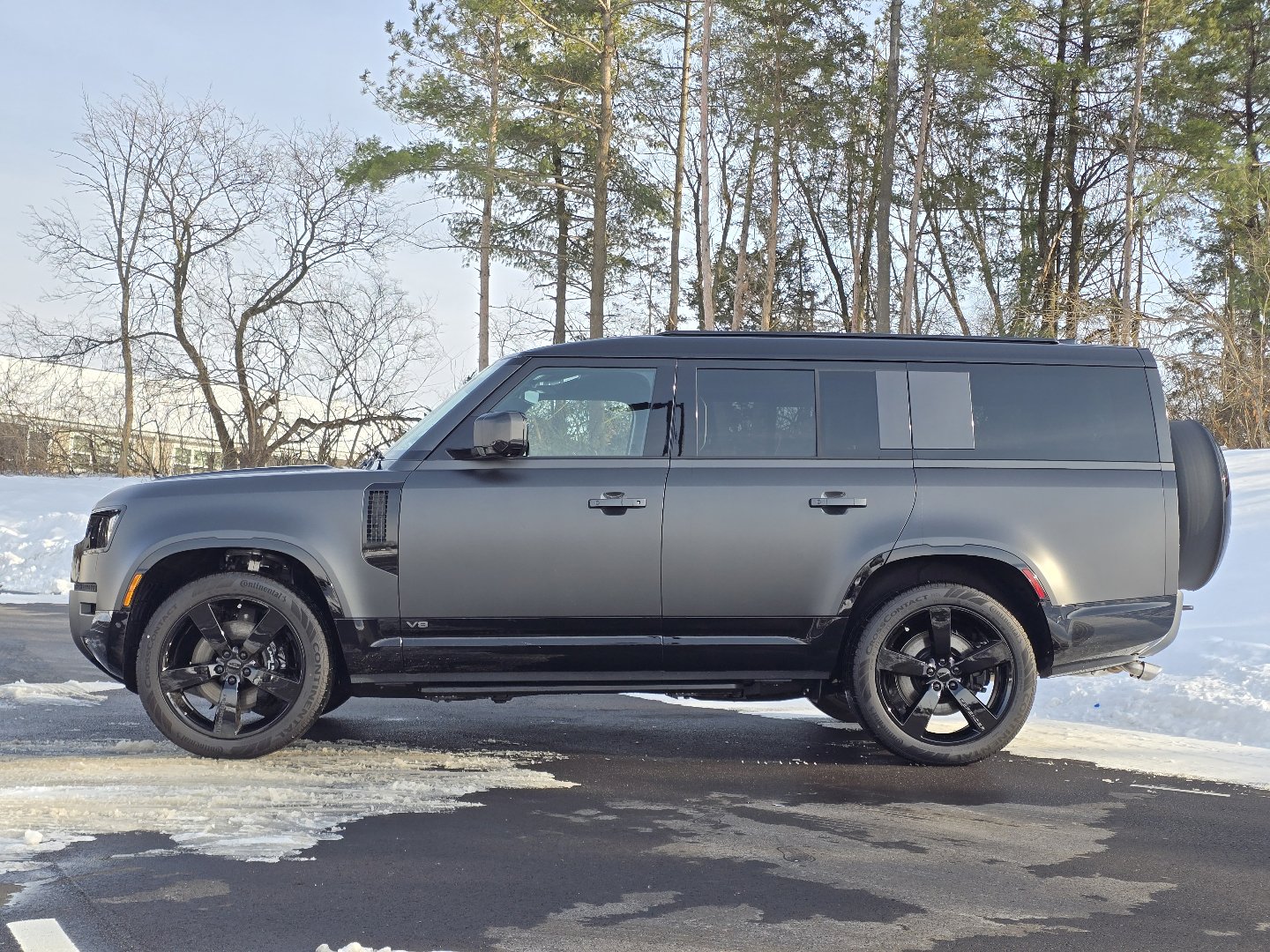 New 2026 Land Rover Defender 130 V8 image 23