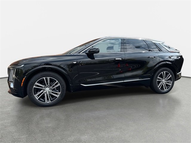 New 2025 Cadillac Lyriq Luxury image 3