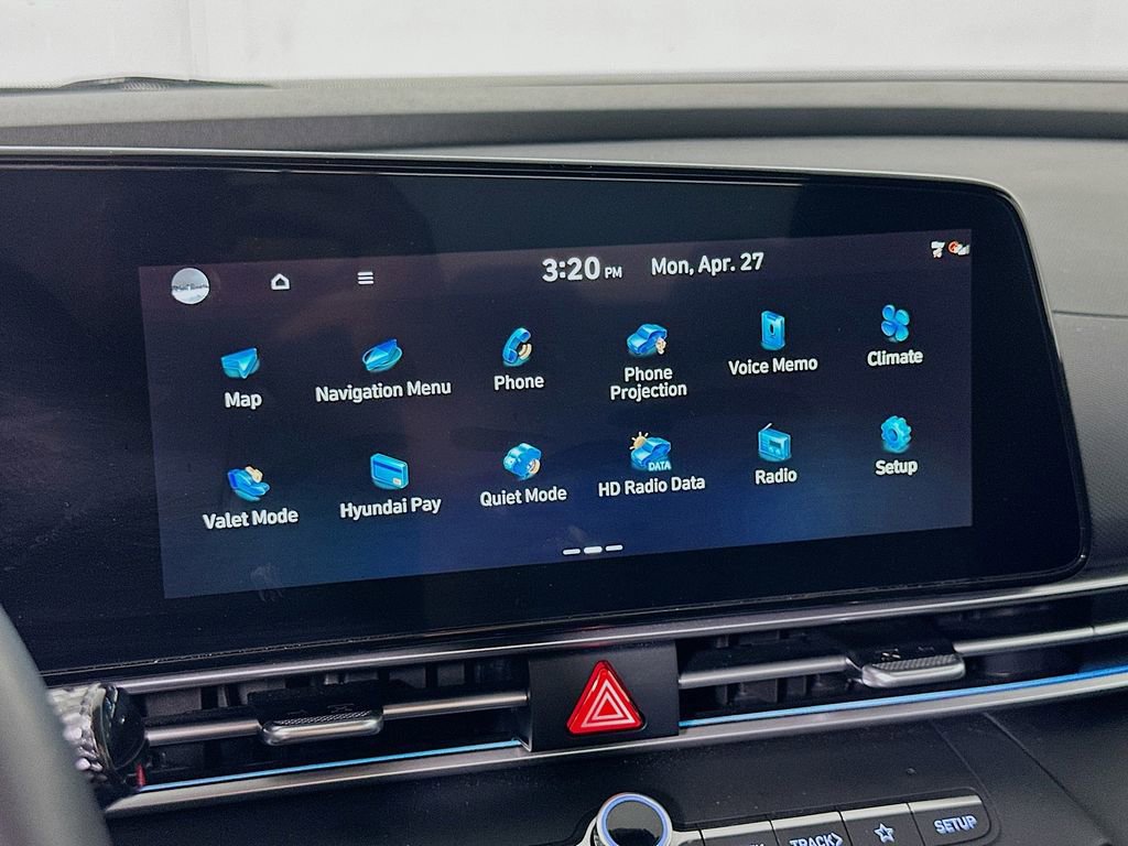 Used 2025 Hyundai Elantra SEL FWD image 25