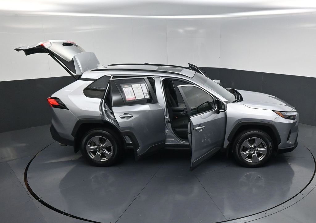 Used 2023 Toyota RAV4 XLE image 23