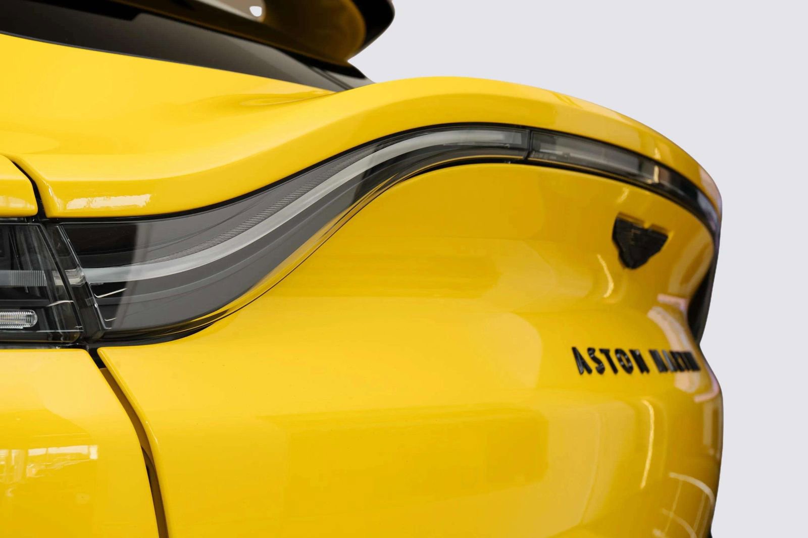 Used 2023 Aston Martin DBX 707 AWD/4WD image 46