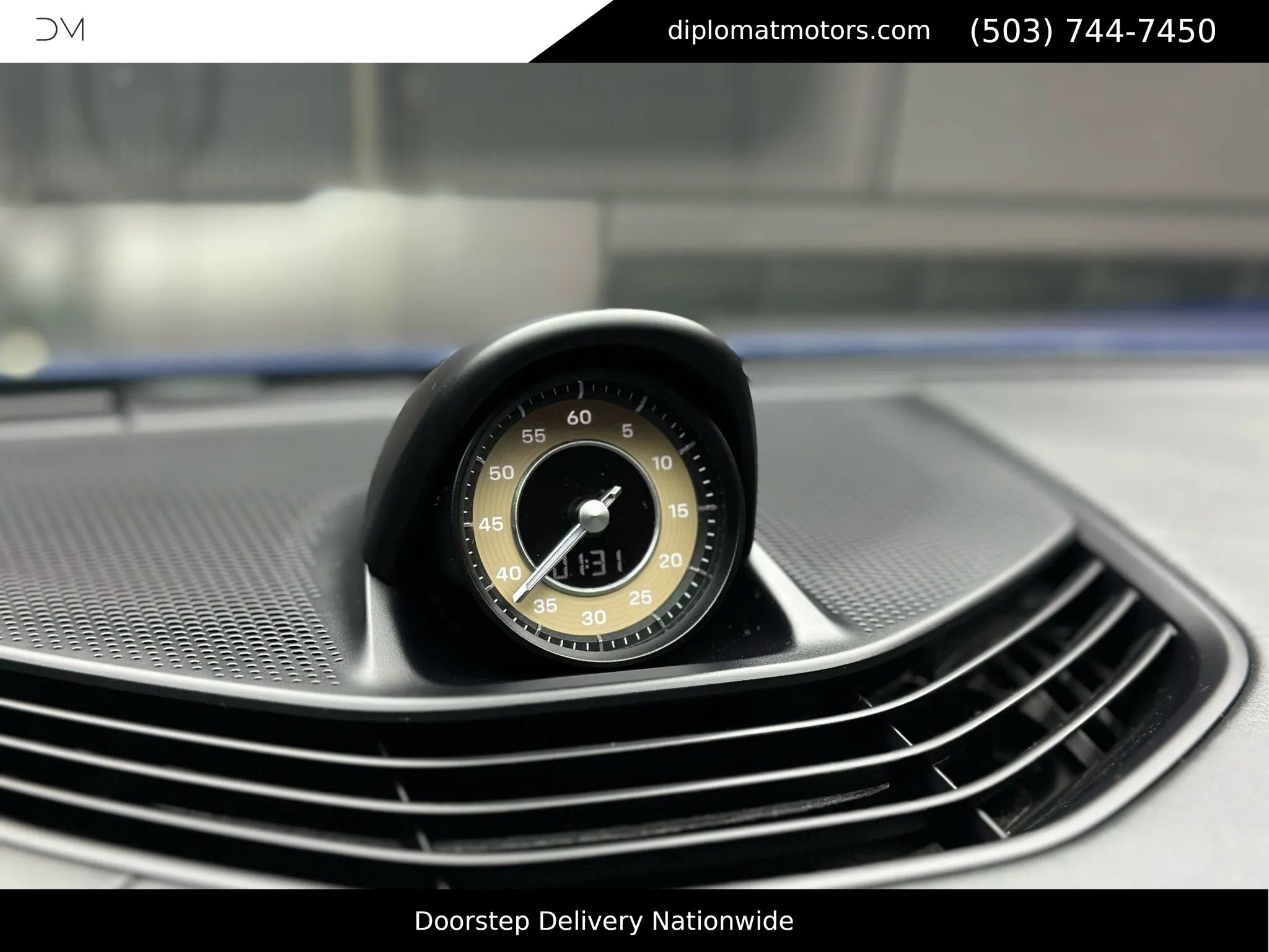 Used 2020 Porsche Taycan image 32