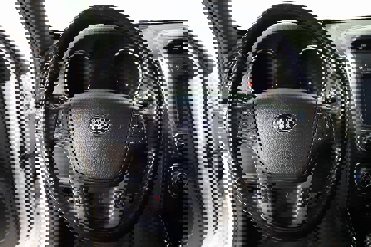 Used 2014 Kia Sorento SX w/ 3rd Row Package image 43