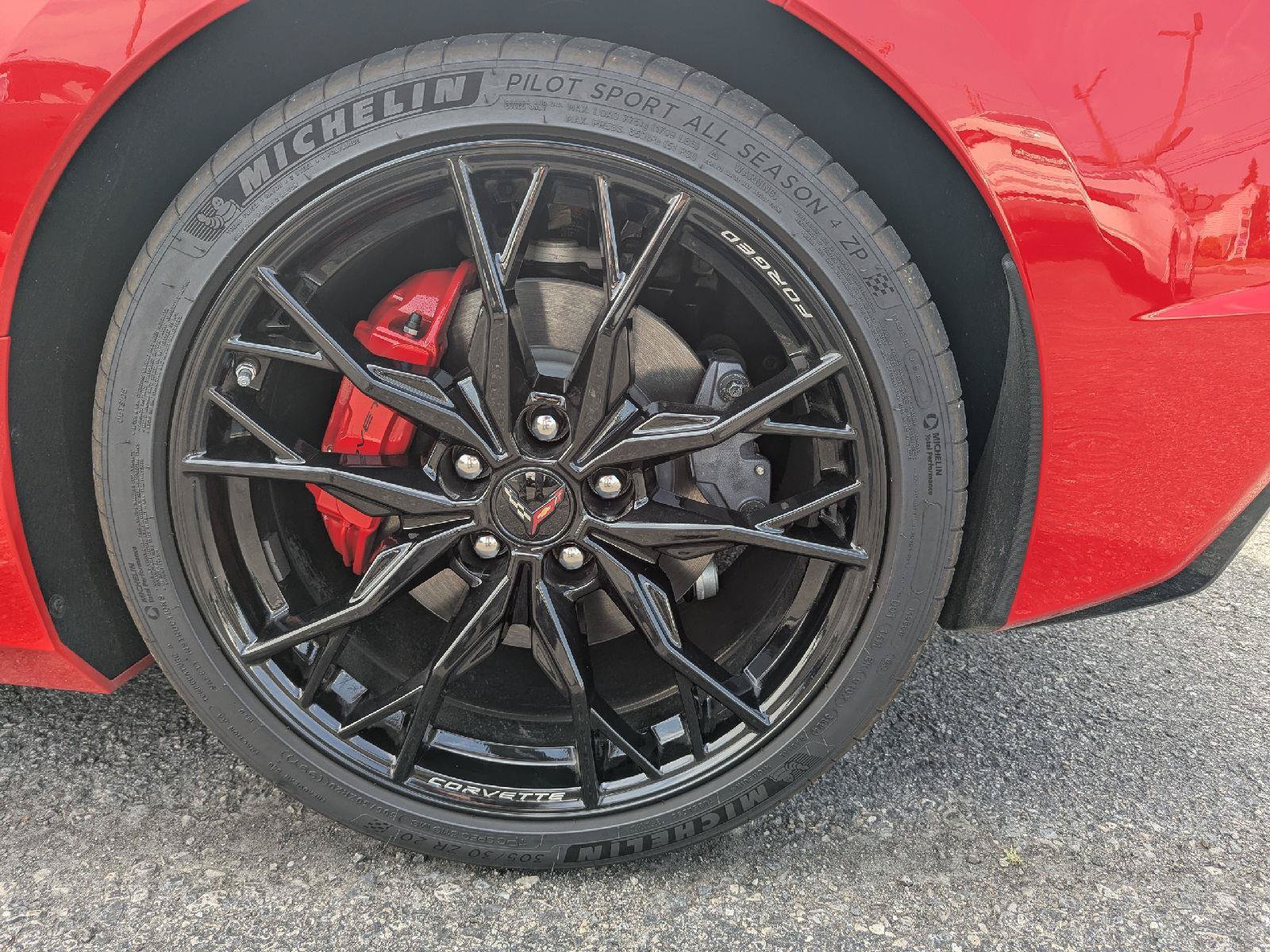 Certified 2025 Chevrolet Corvette Stingray Preferred Conv w/ Stealth Interior Trim Package RWD image 12