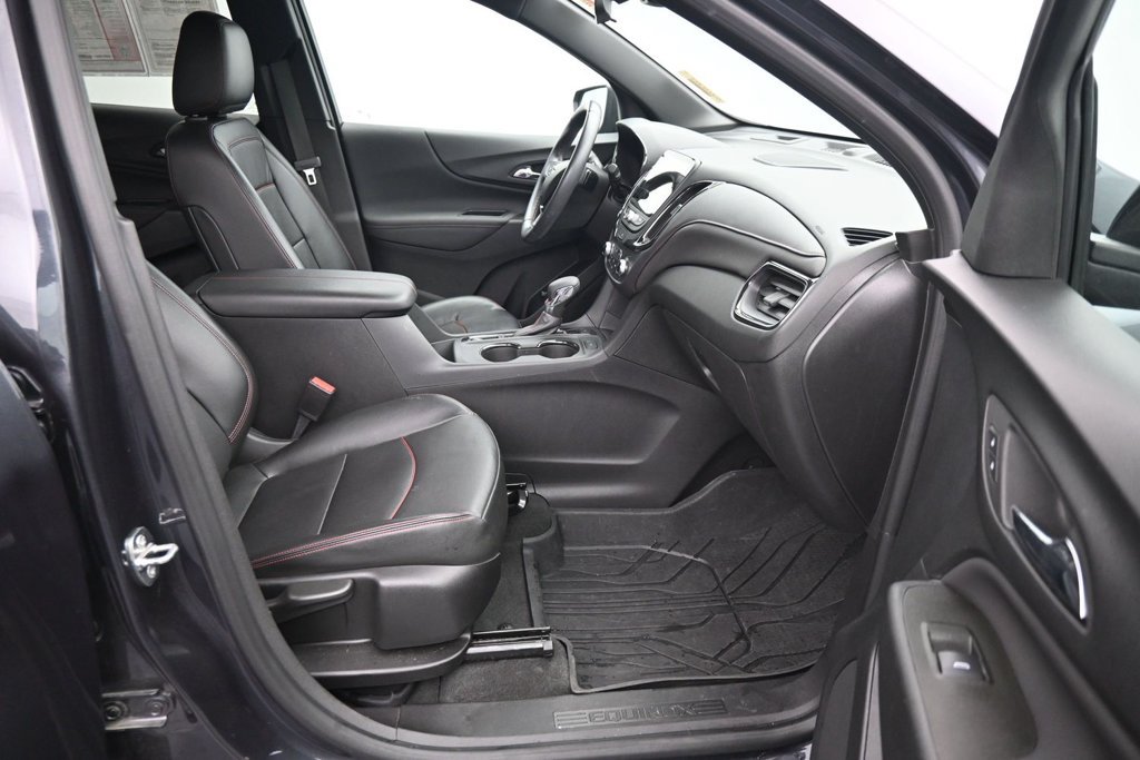 Used 2022 Chevrolet Equinox RS w/ RS Leather Package AWD/4WD image 13