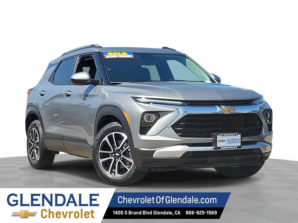 Used 2025 Chevrolet TrailBlazer LT FWD image 1