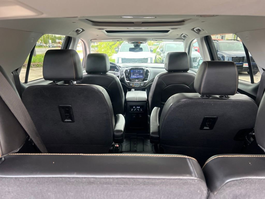 Used 2021 Chevrolet Traverse Premier w/ Redline Edition AWD/4WD image 13