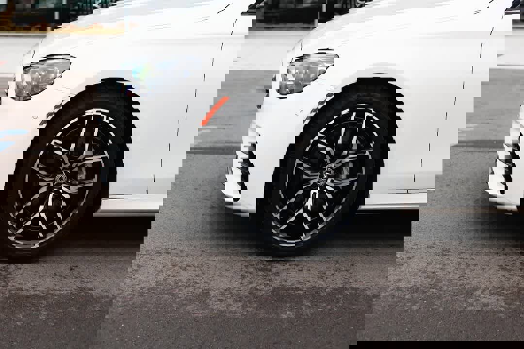 Certified 2022 Mercedes-Benz E 350 4MATIC Sedan image 34