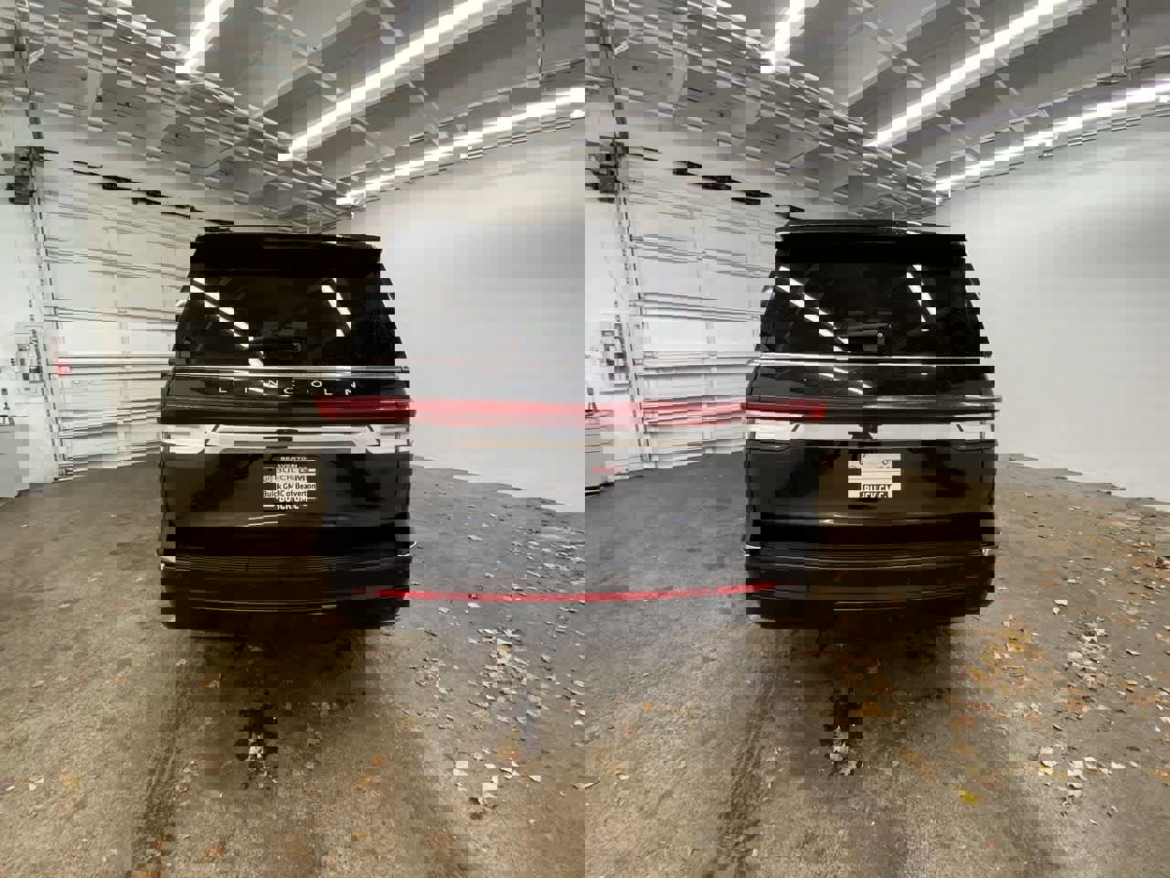 Used 2023 Lincoln Navigator L Reserve image 5