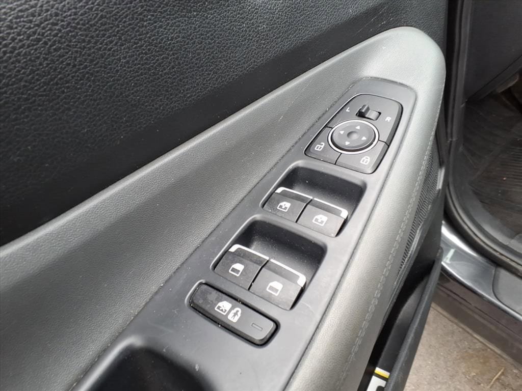 Used 2022 Hyundai Santa Fe SEL image 9