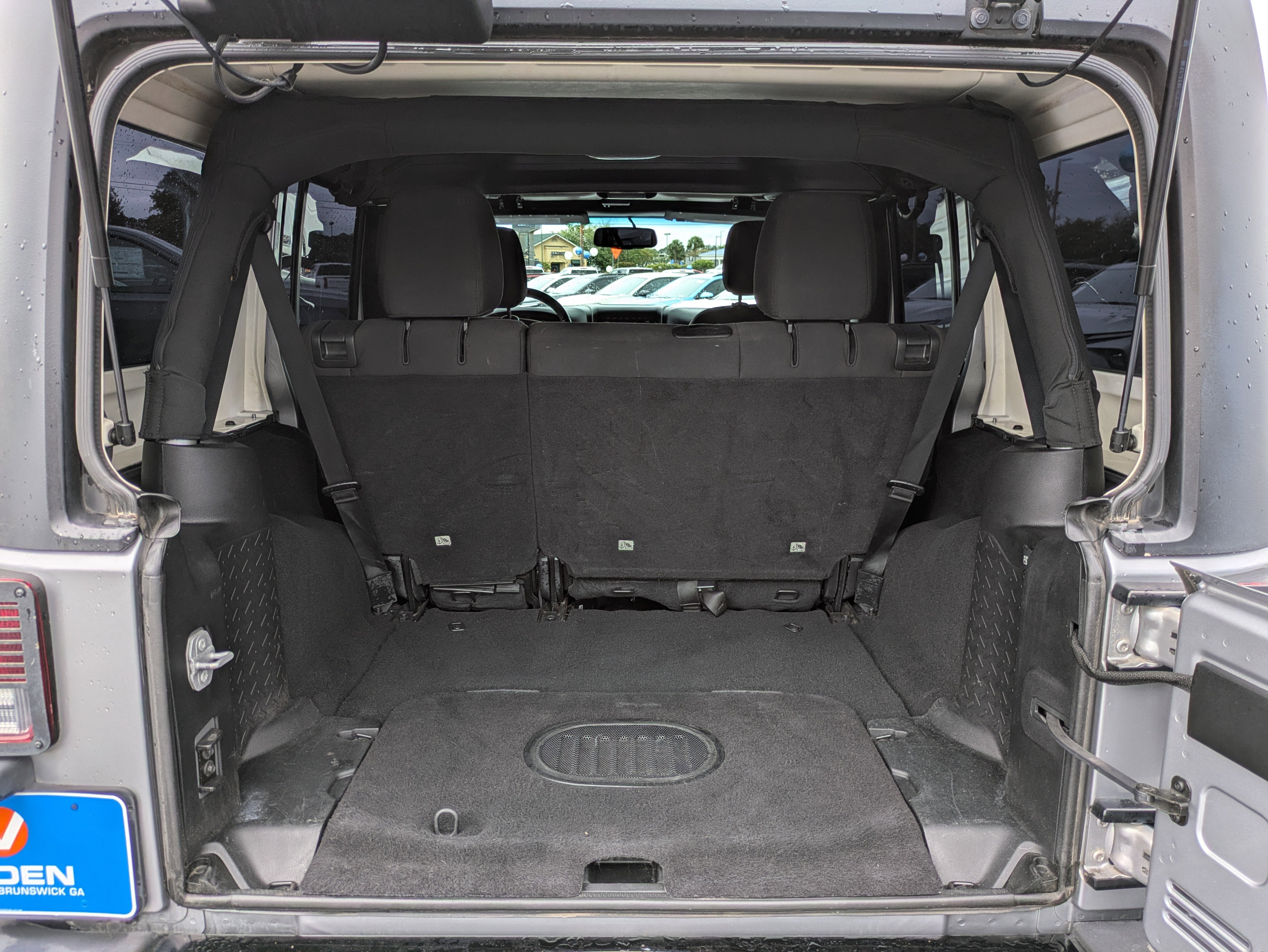 Used 2015 Jeep Wrangler Unlimited Sport image 7