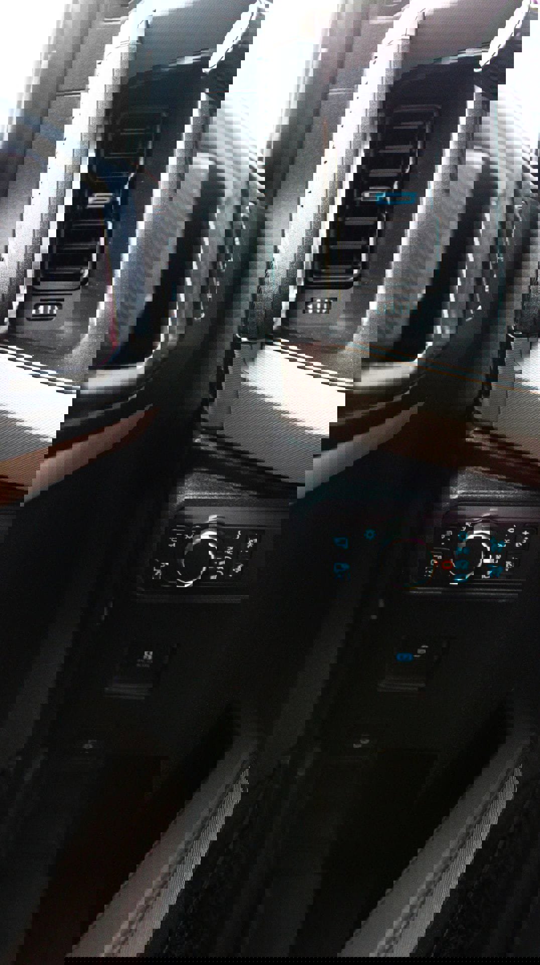 Used 2021 Ford Bronco Wildtrak image 16