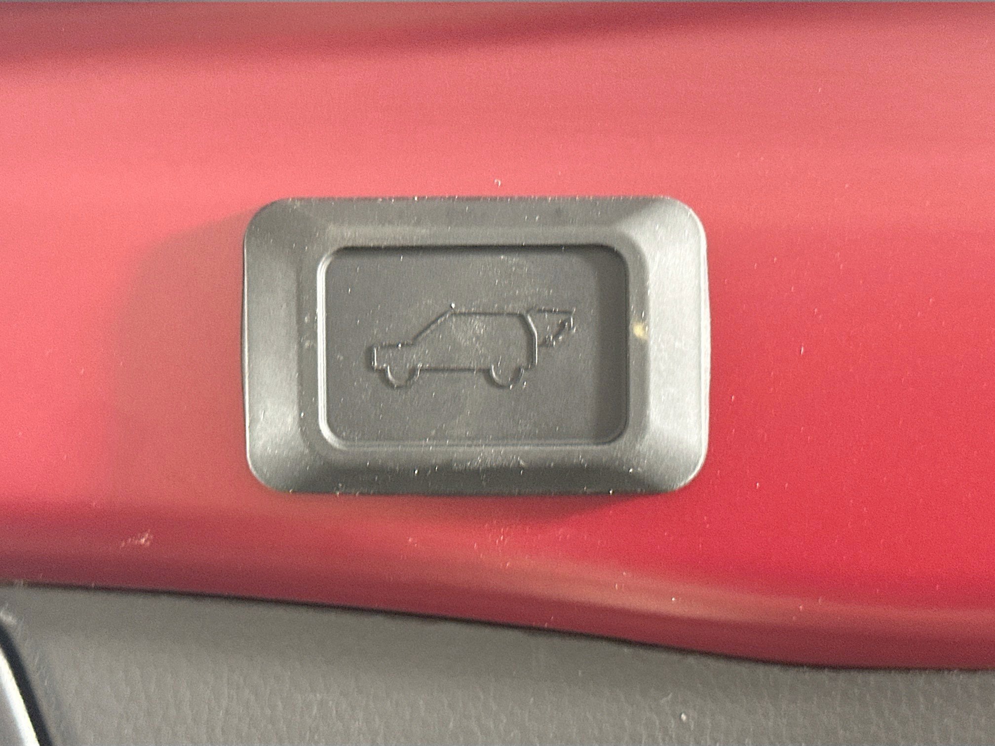 Used 2025 Toyota RAV4 XLE w/ Convenience Package image 32