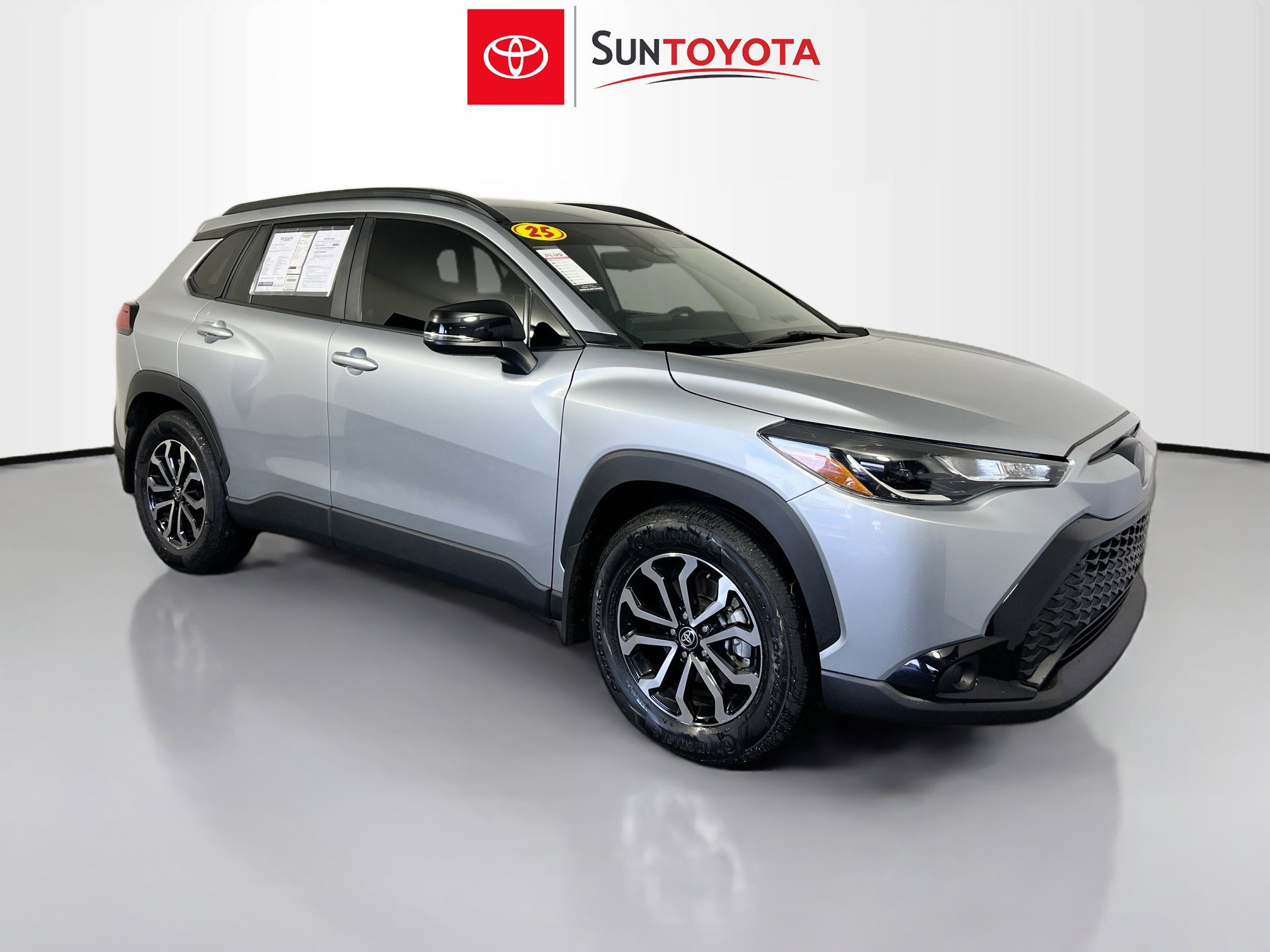 Used 2025 Toyota Corolla Cross AWD Hybrid image 1