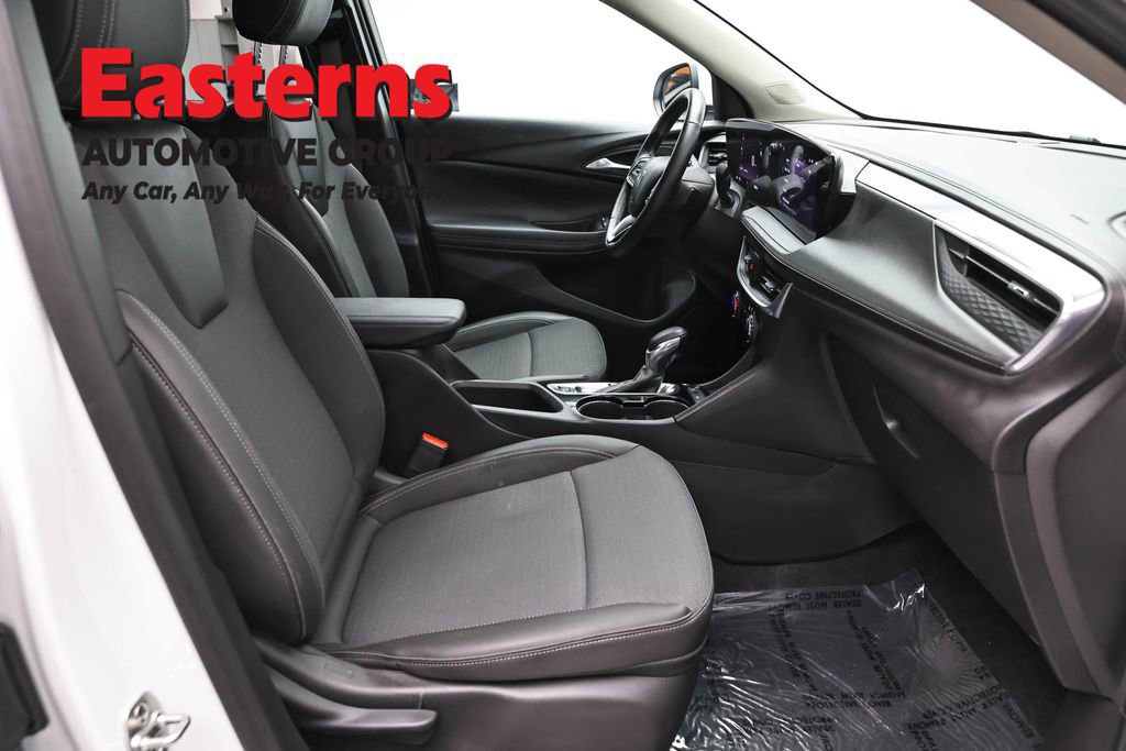 Used 2024 Buick Encore GX Preferred FWD image 23