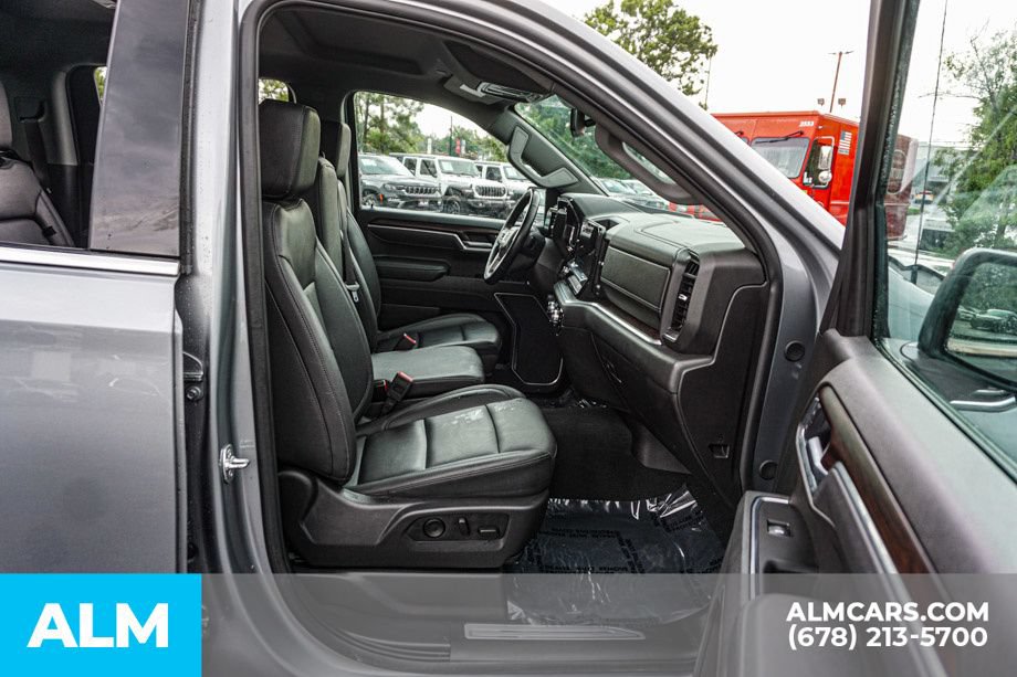 Used 2025 GMC Sierra 1500 SLT RWD image 22