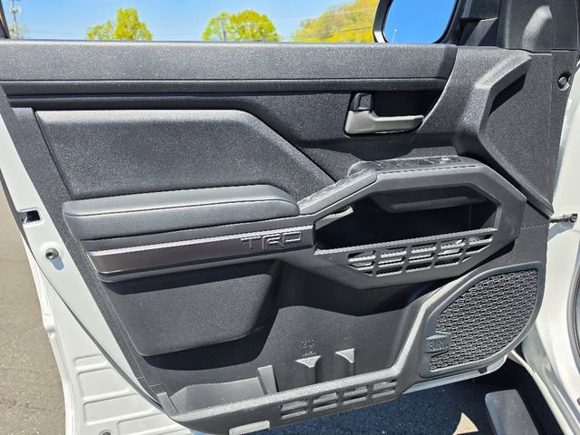 Used 2024 Toyota Tacoma TRD Sport w/ TRD Sport Upgrade Package AWD/4WD image 19