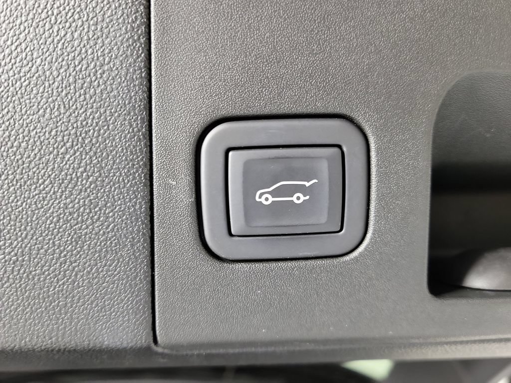 Certified 2023 Cadillac XT5 Luxury FWD image 8
