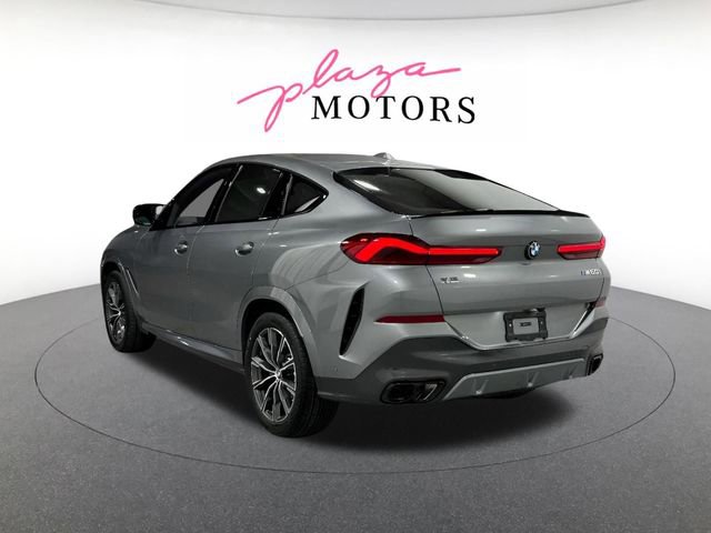 New 2026 BMW X6 M60i image 4