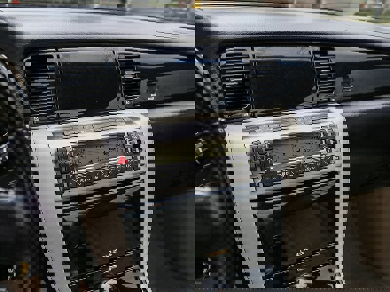 Used 2009 Lexus SC 430 Convertible image 33