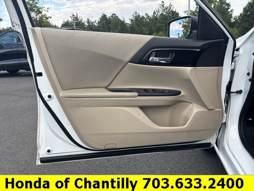 Used 2016 Honda Accord LX image 23
