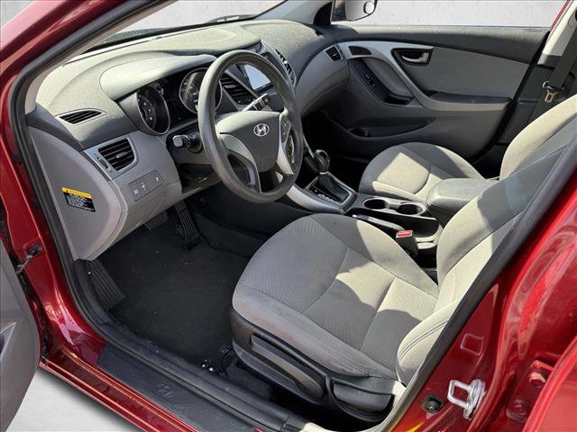Used 2016 Hyundai Elantra SE image 9