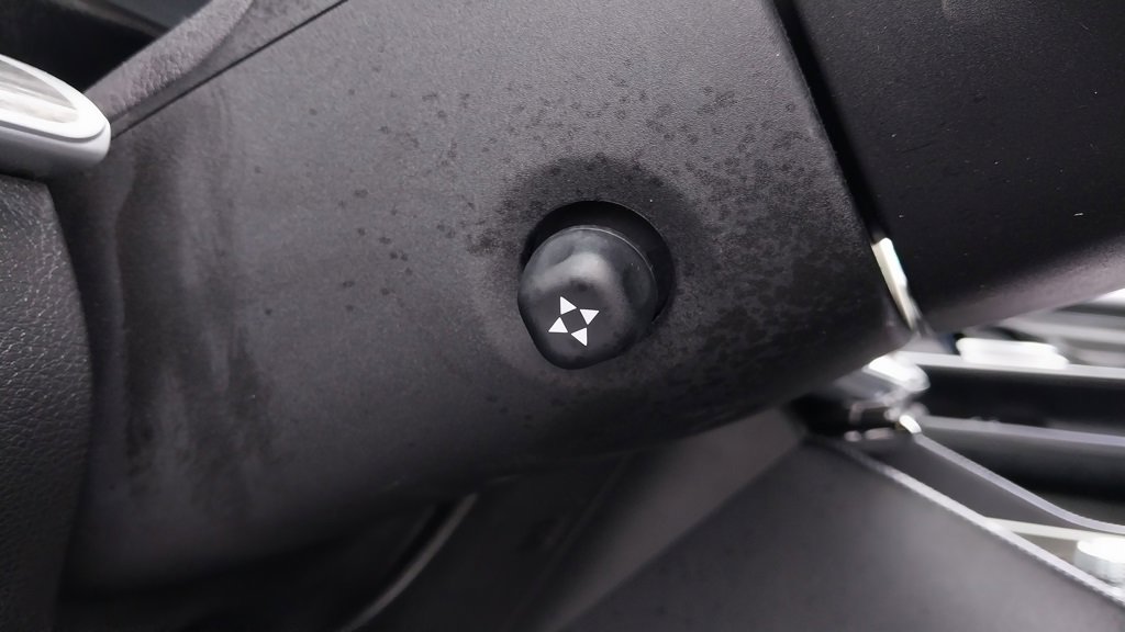 Used 2023 Jeep Wagoneer L Series II image 24