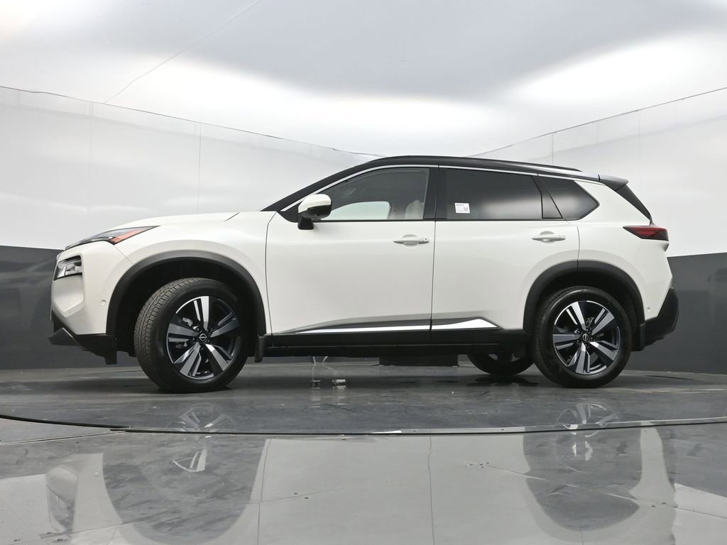 Used 2023 Nissan Rogue SL w/ SL Premium Package image 30