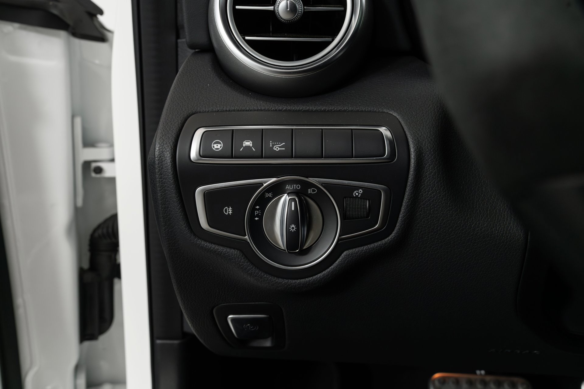 Used 2018 Mercedes-Benz C 63 AMG S w/ Driver Assistance Package image 23