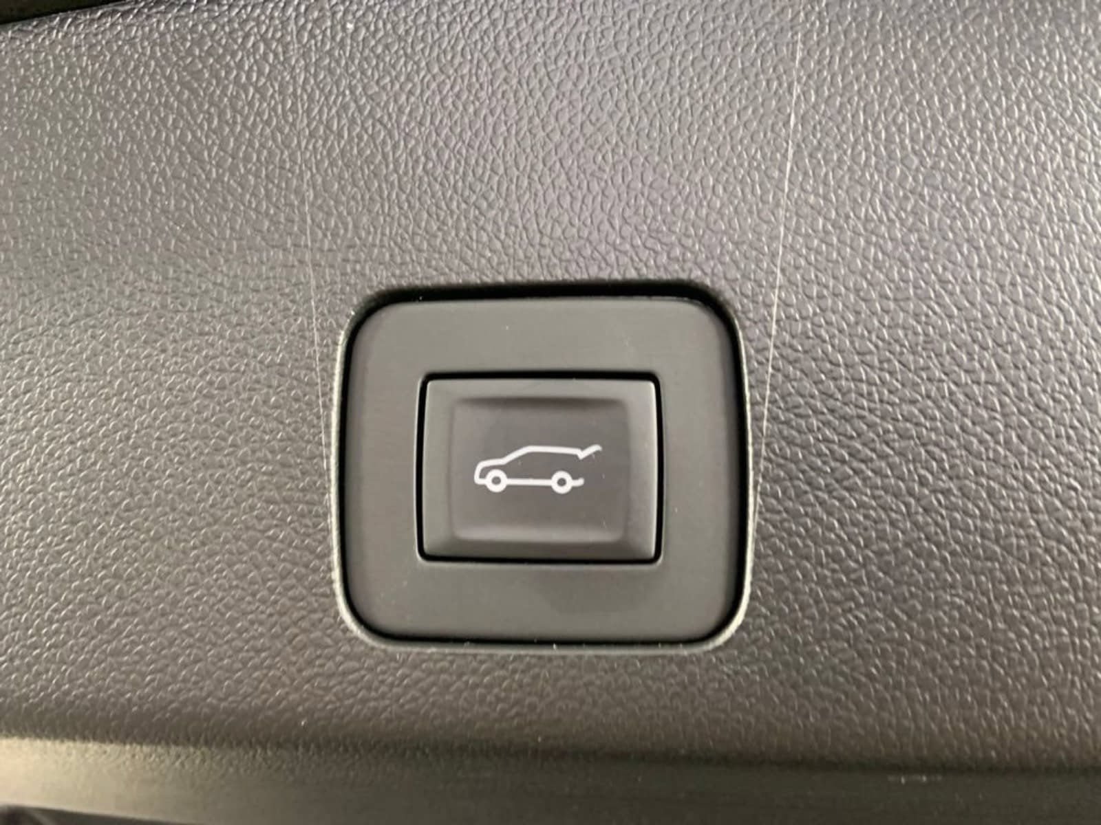 Used 2025 Buick Encore GX Preferred w/ Comfort Package AWD/4WD image 10