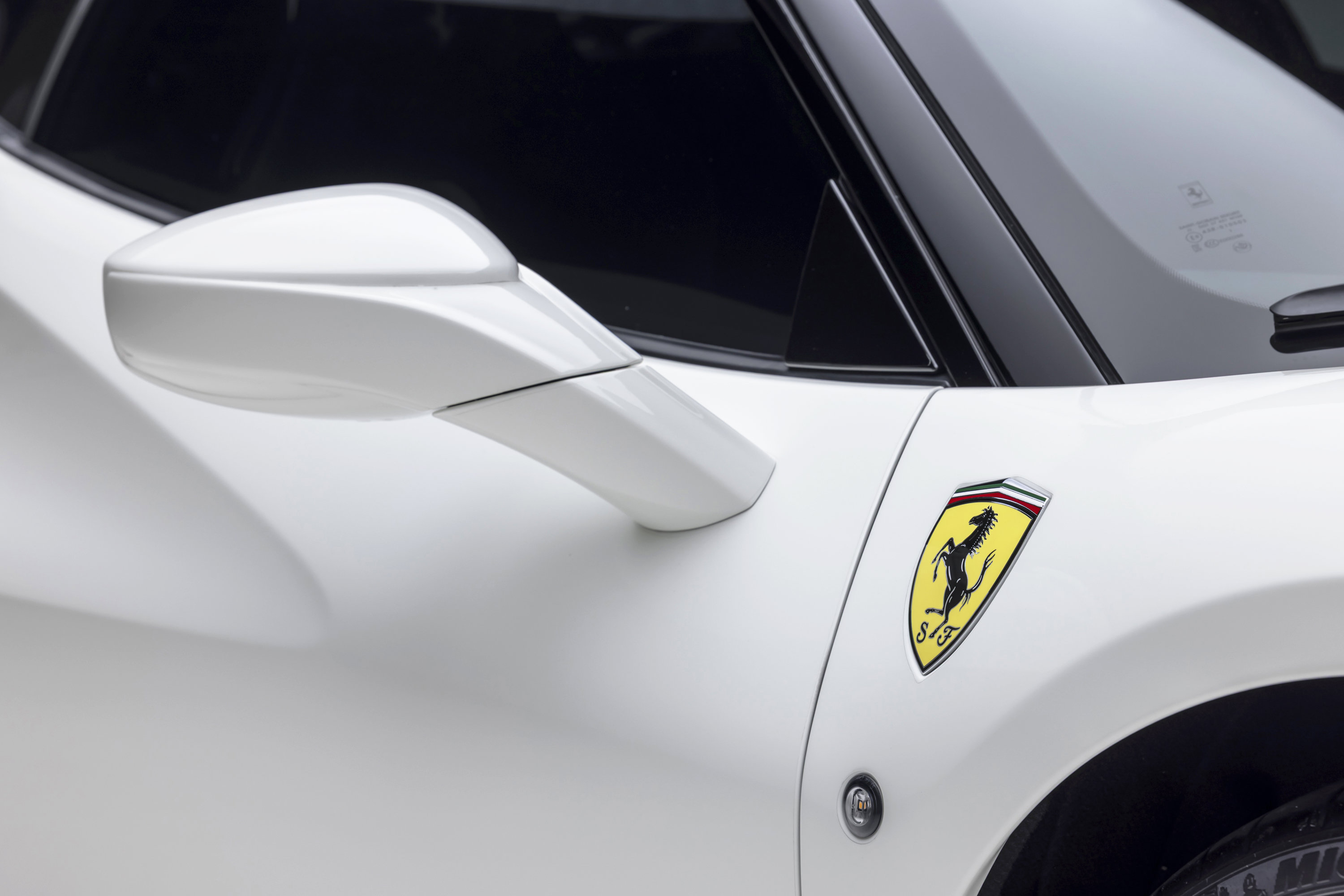 Certified 2022 Ferrari F8 Tributo RWD image 28