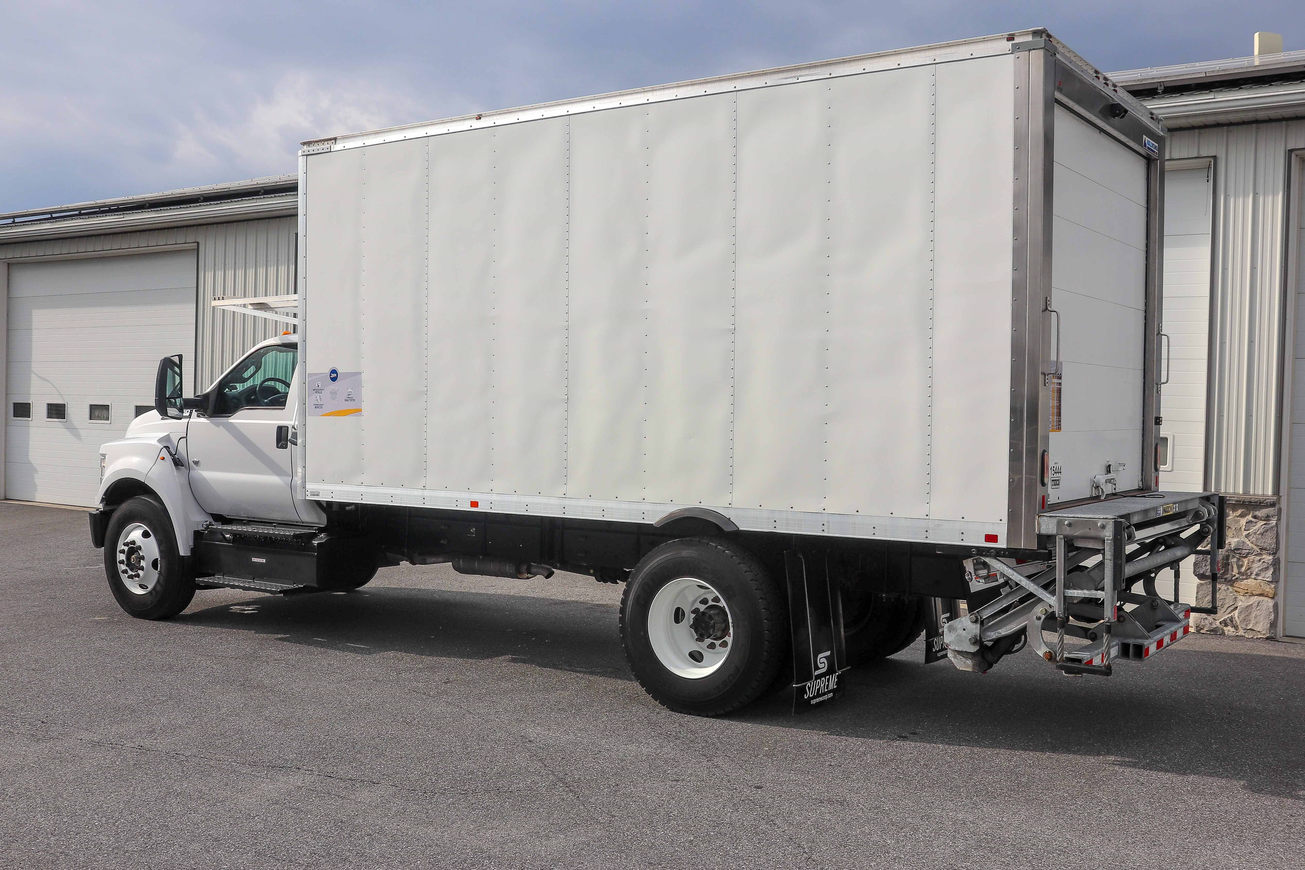 Used 2022 Ford F650 2WD Regular Cab Super Duty image 5