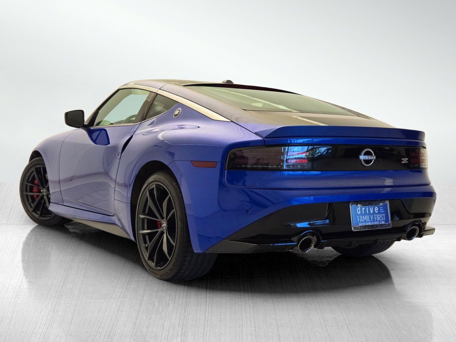 Used 2024 Nissan Z Performance w/ Floor Mat Package RWD image 9