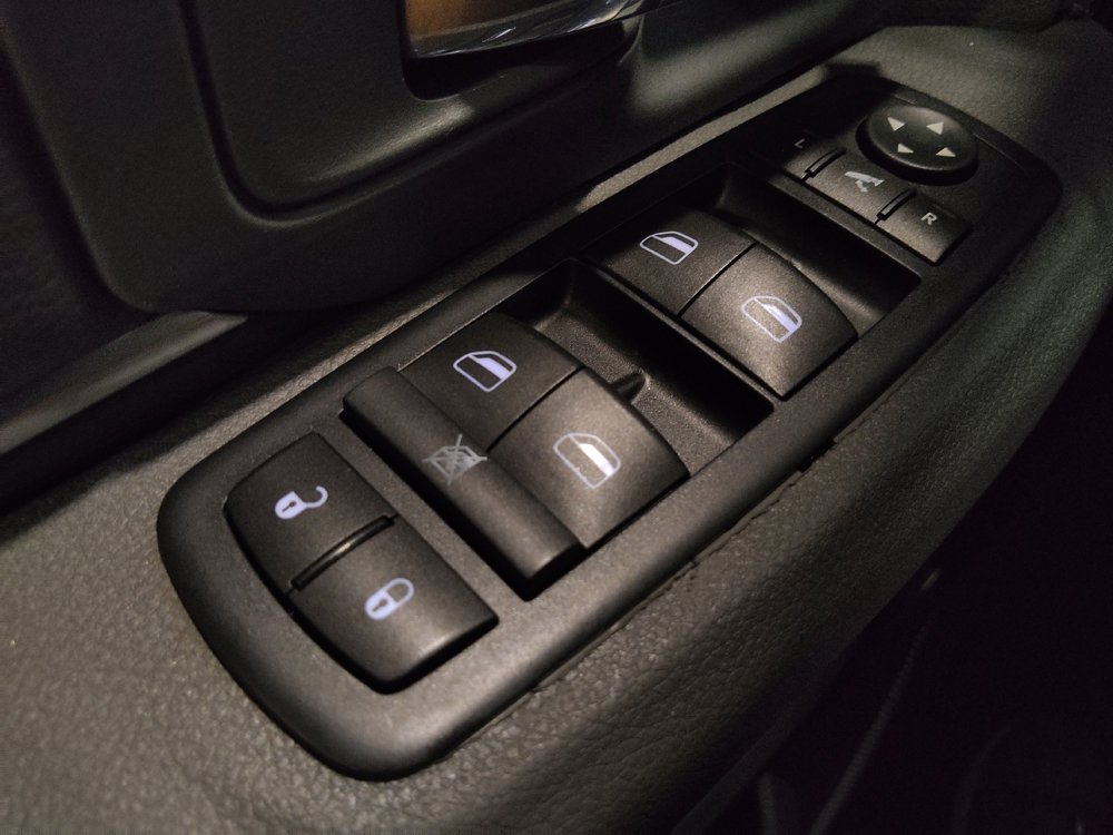 Used 2016 RAM 1500 Big Horn RWD image 27