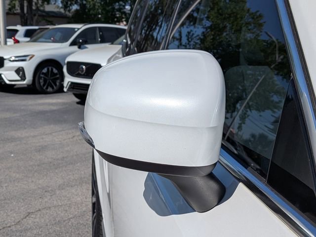 Used 2023 Volvo XC90 B6 Plus w/ Protection Package Premier image 15