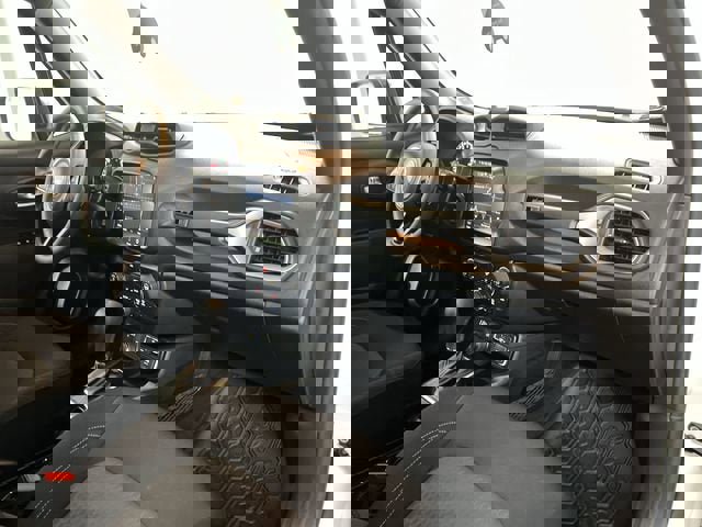 Used 2021 Jeep Renegade Latitude w/ Sun & Sound Group image 30