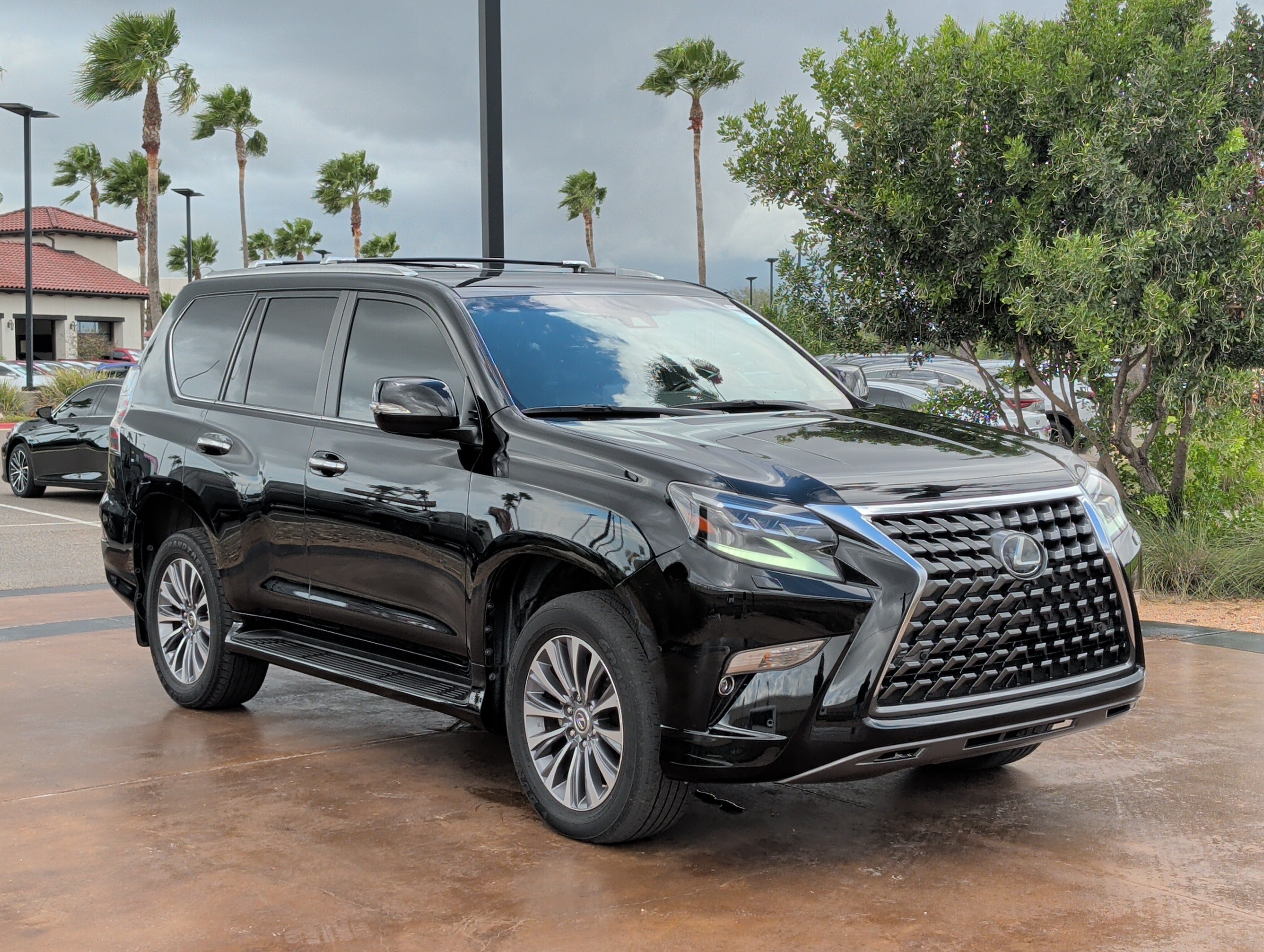 Used 2023 Lexus GX 460 Luxury w/ Accessory Package AWD/4WD image 1