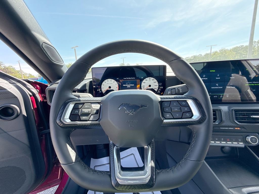 Used 2025 Ford Mustang GT RWD image 15