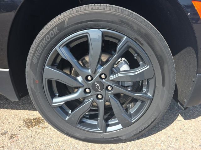 Used 2023 Chevrolet Equinox RS w/ RS Leather Package image 4