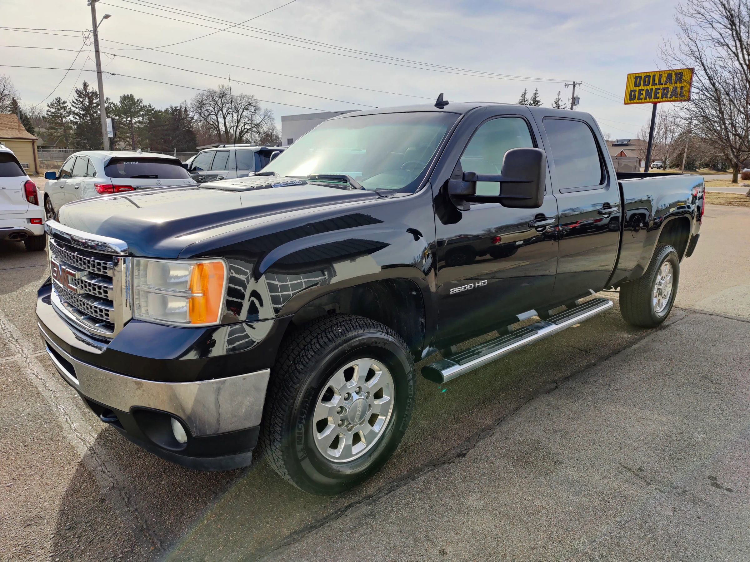 Used 2012 GMC Sierra 2500 SLT w/ SLT Convenience Package image 4